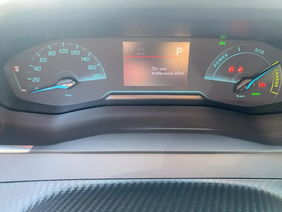 Peugeot 2008 - Thumbnail 13