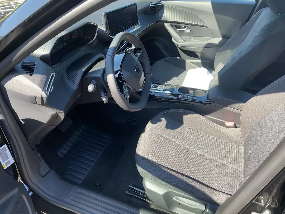 Peugeot 2008 - Thumbnail 7