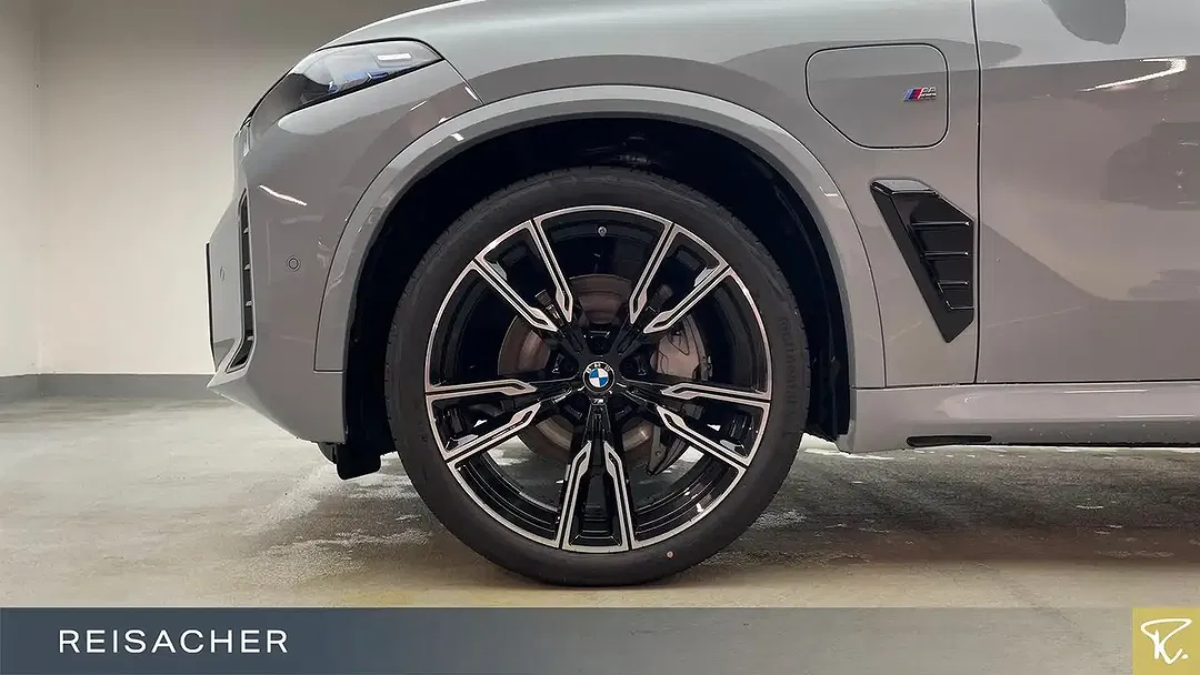 BMW X5 - Thumbnail 3