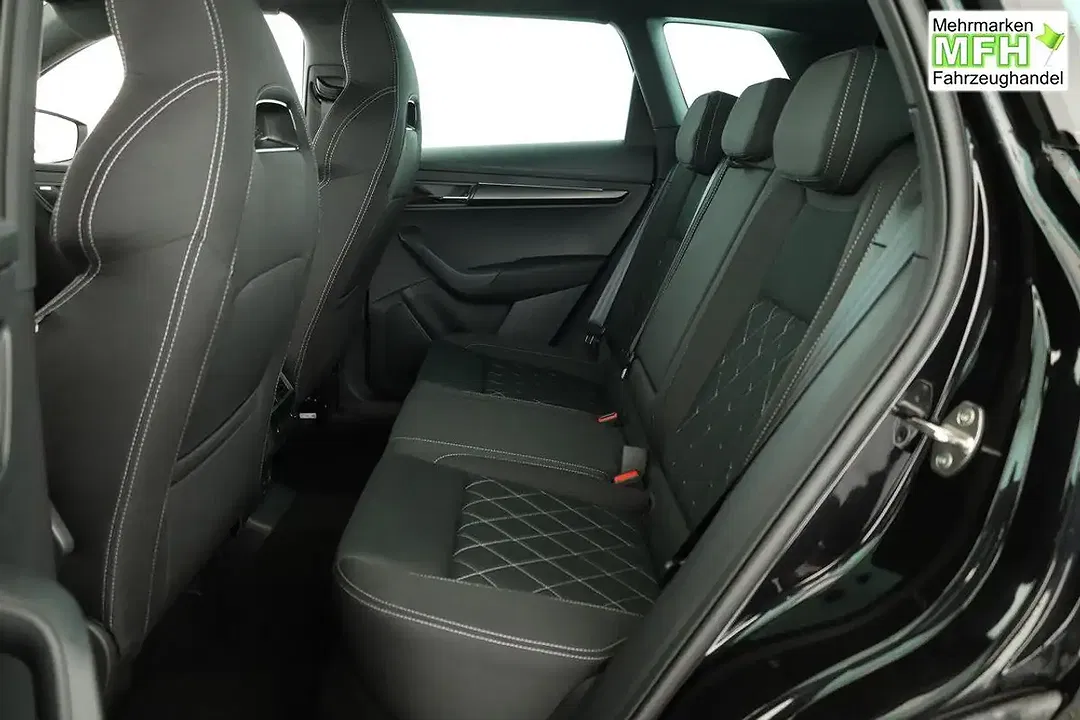 Skoda Karoq - Thumbnail 11
