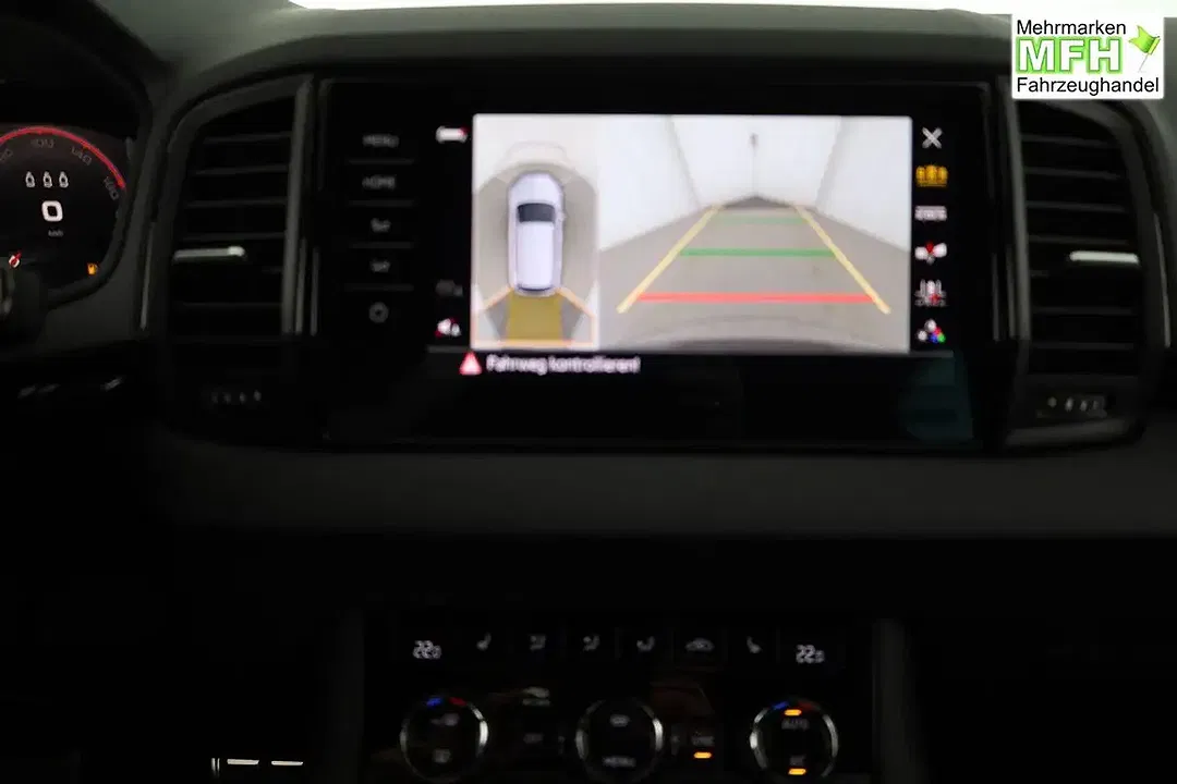 Skoda Karoq - Thumbnail 6