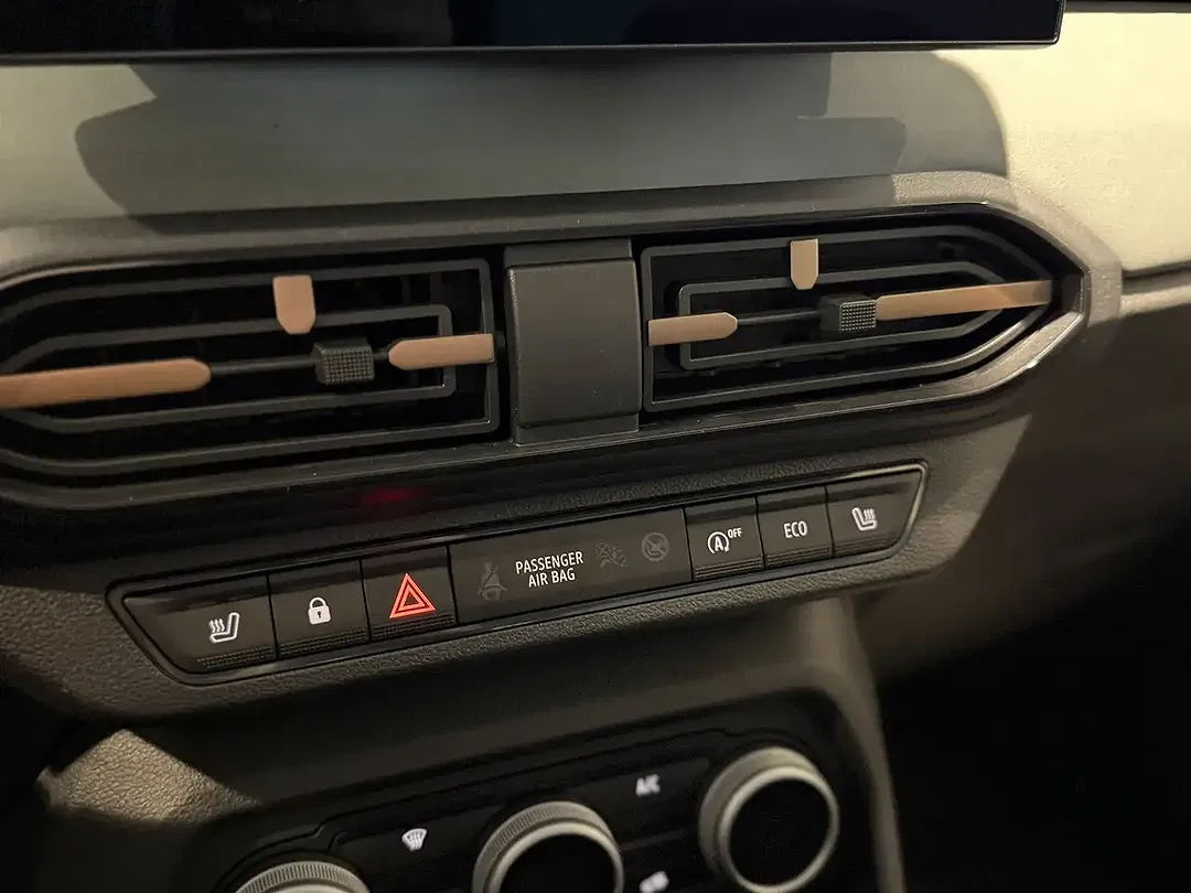 Dacia Sandero - Thumbnail 14