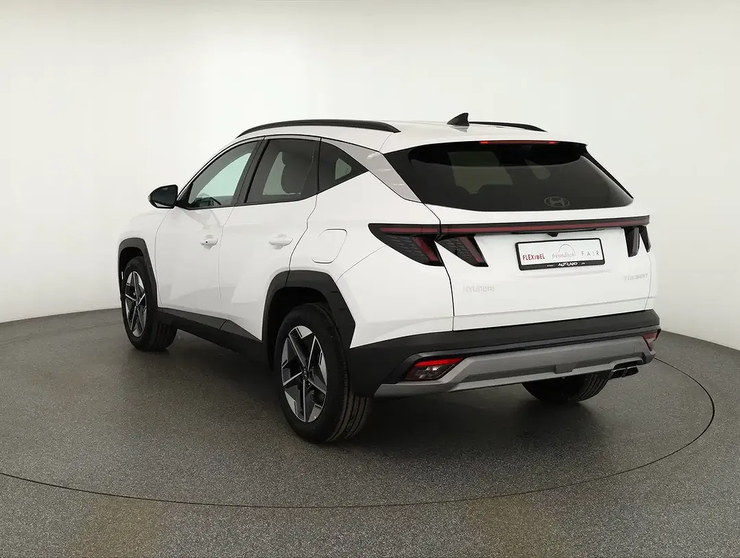 Hyundai TUCSON - Thumbnail 2