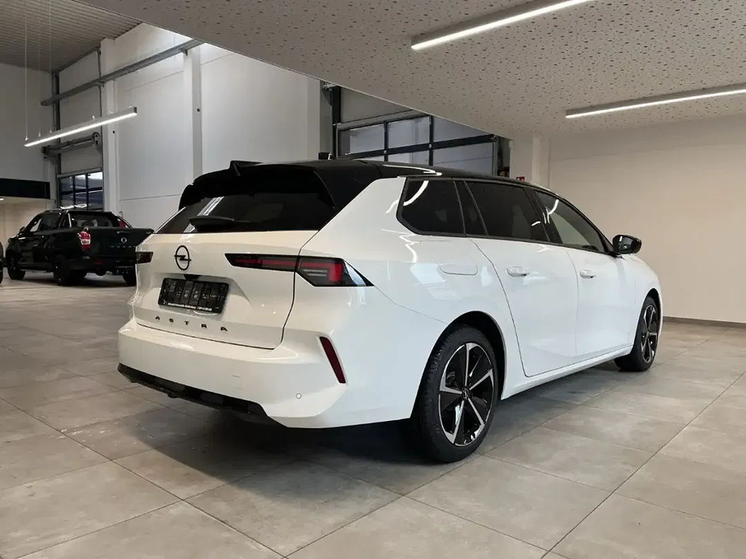 Opel Astra - Thumbnail 4