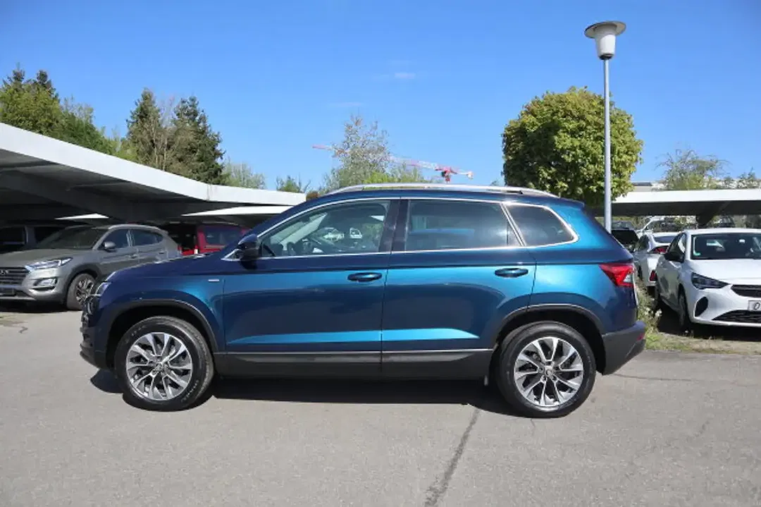 Skoda Karoq - Thumbnail 3