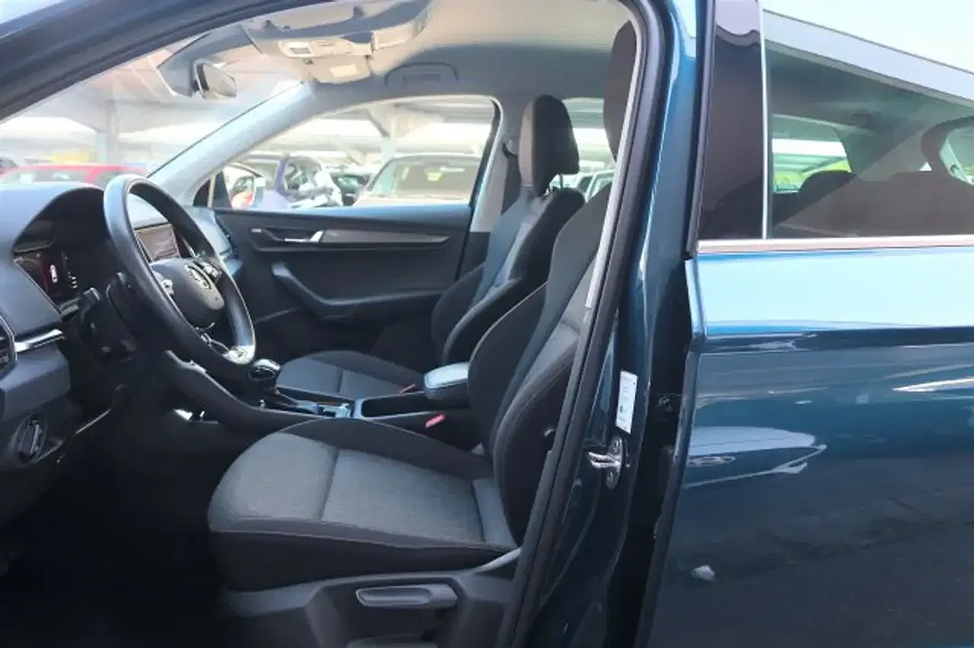 Skoda Karoq - Thumbnail 6