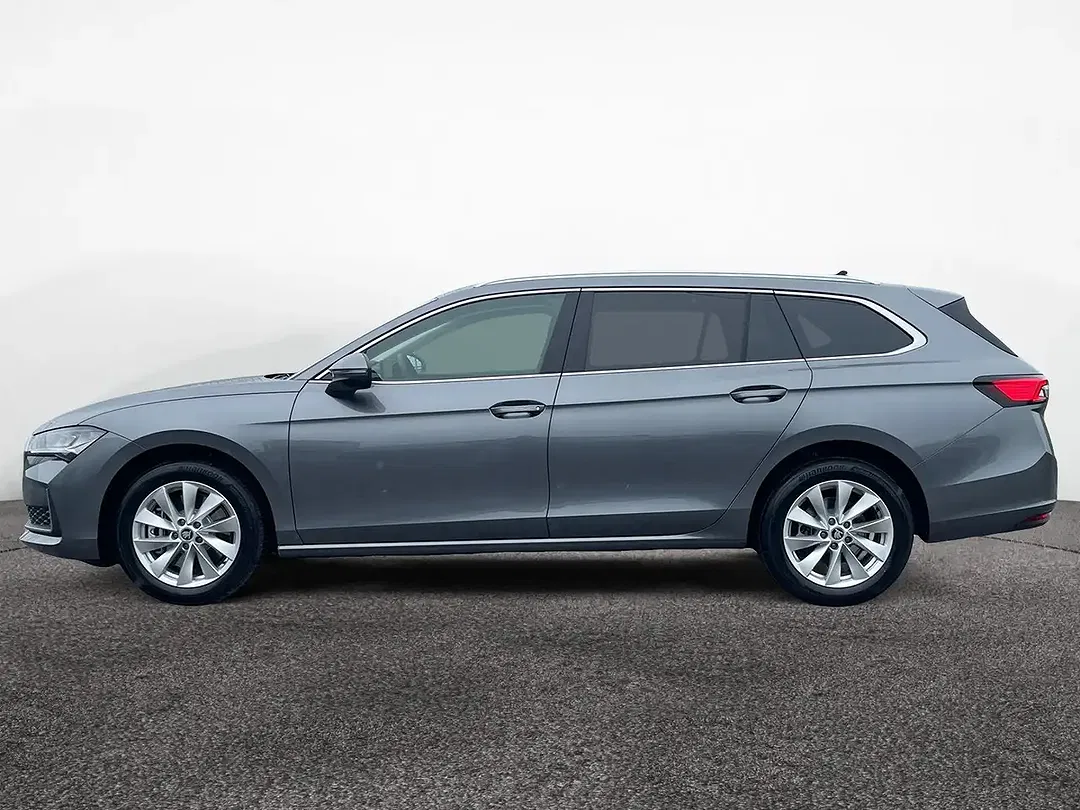 Skoda Superb - Thumbnail 3