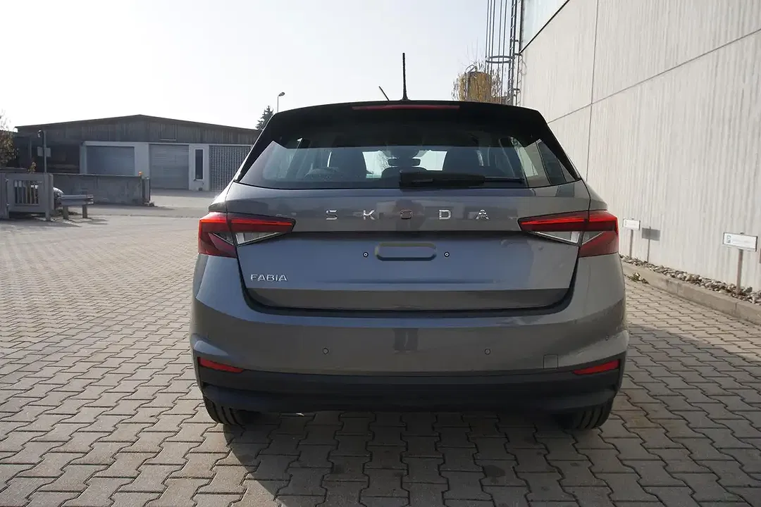 Skoda Fabia - Thumbnail 6