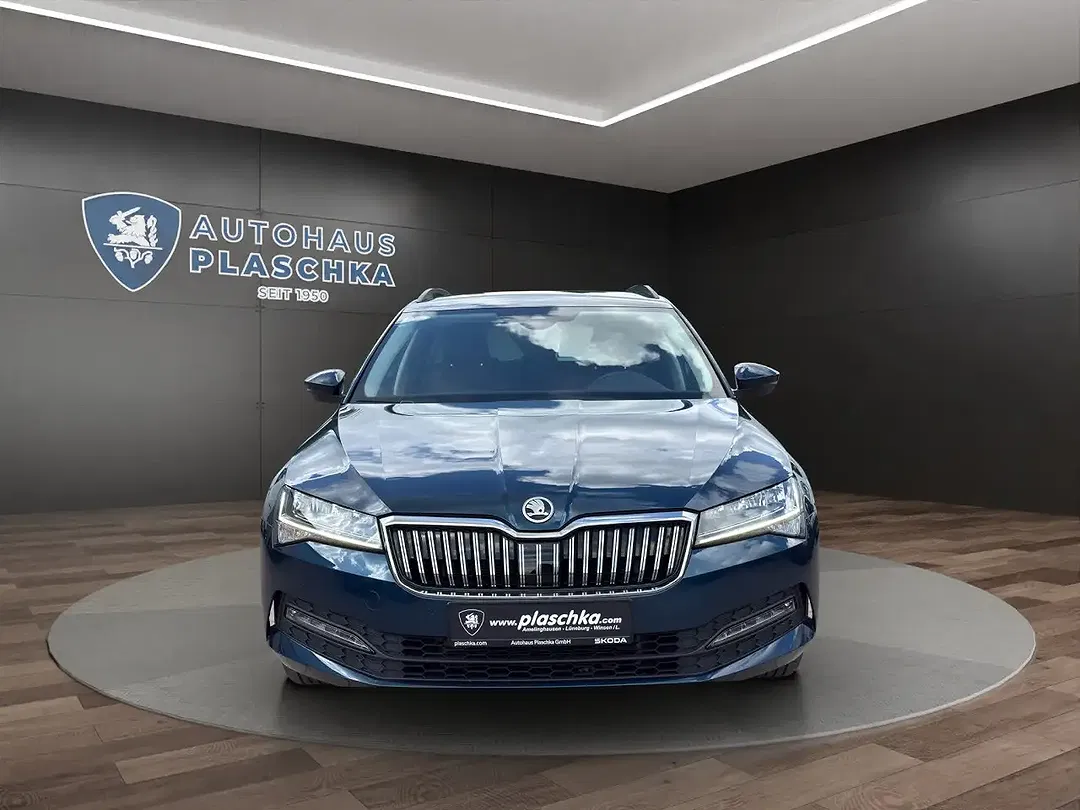 Skoda Superb - Thumbnail 2