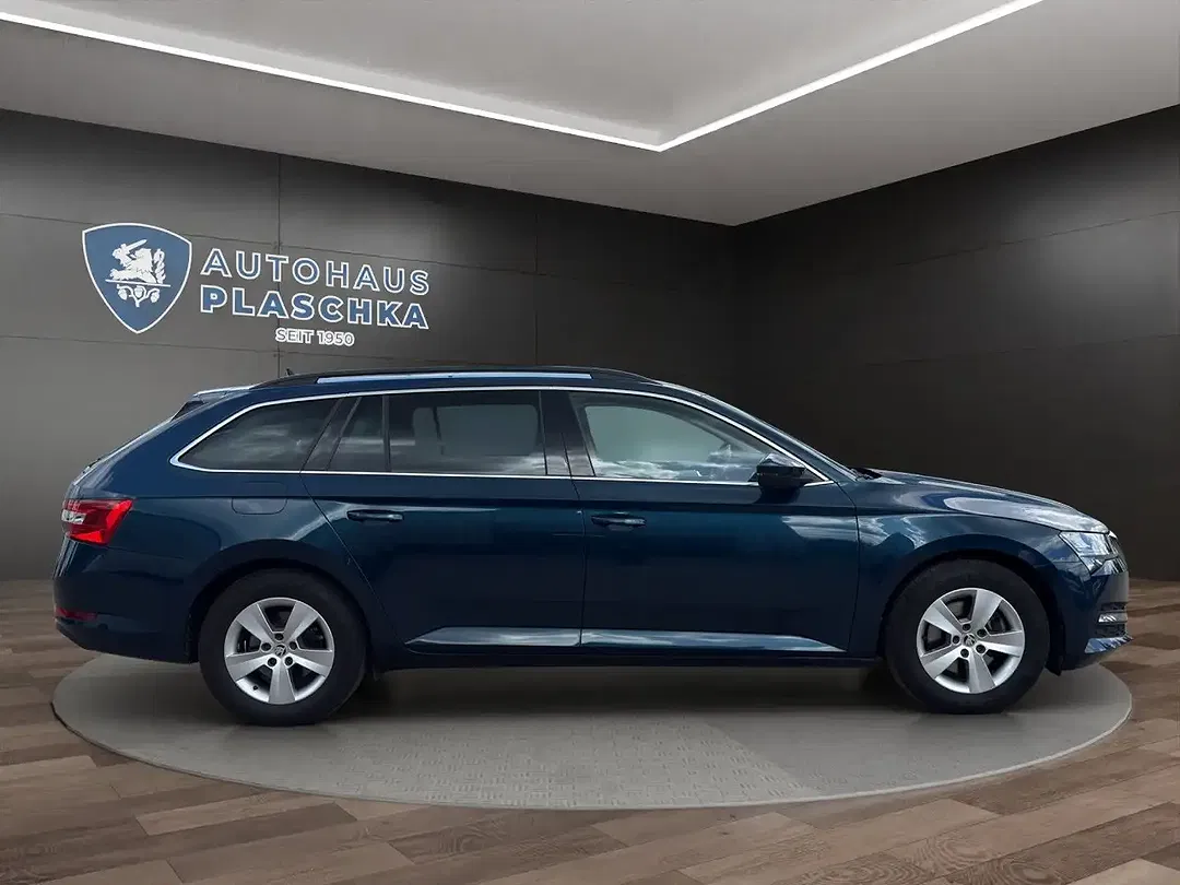 Skoda Superb - Thumbnail 4