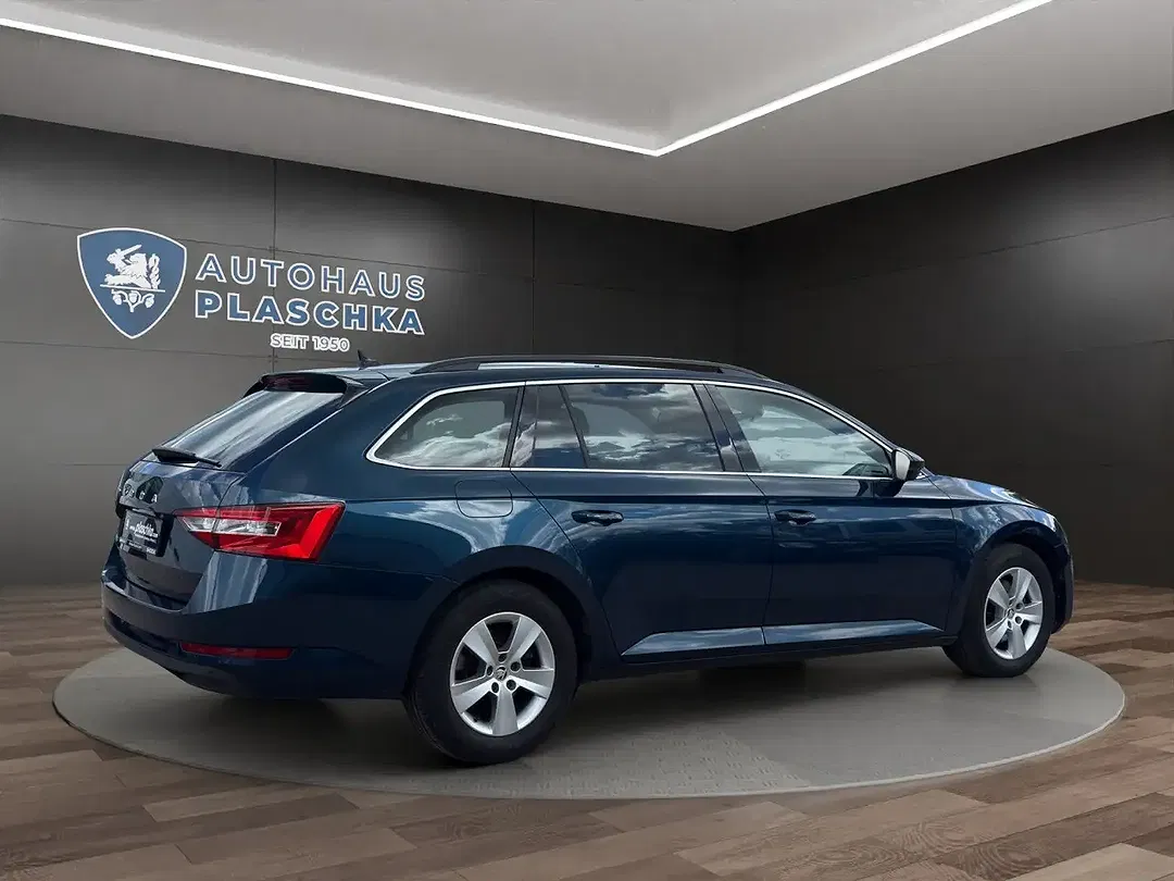 Skoda Superb - Thumbnail 5