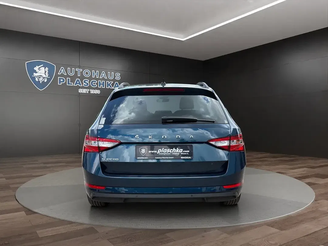 Skoda Superb - Thumbnail 6