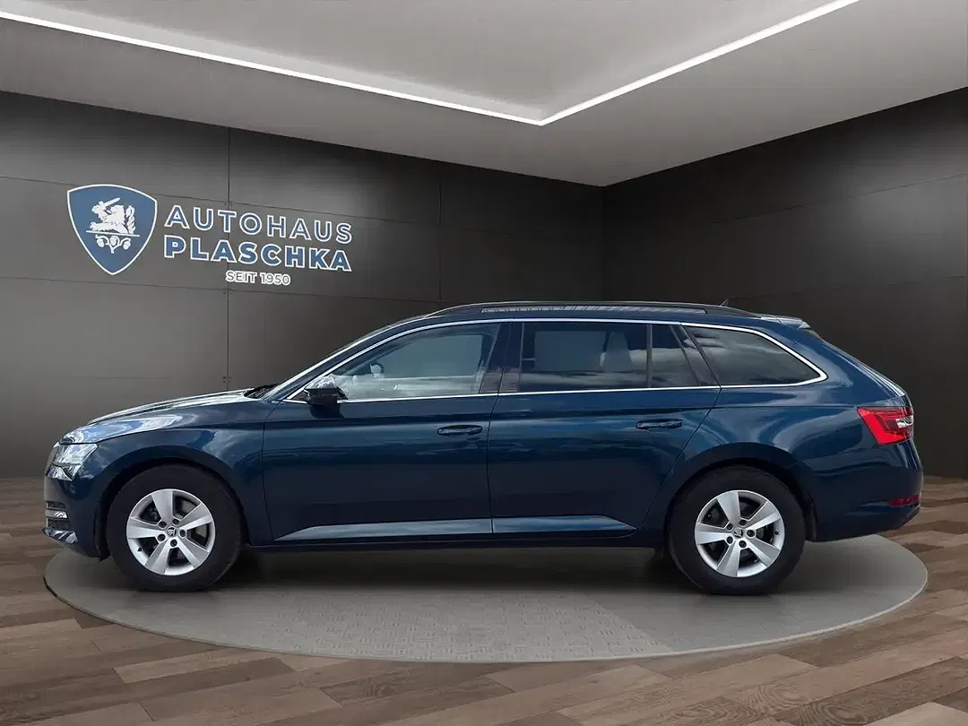 Skoda Superb - Thumbnail 8