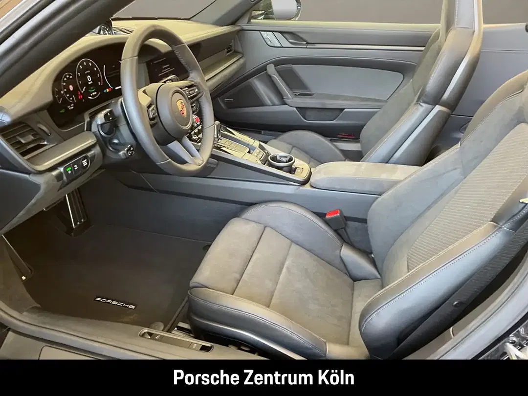 Porsche 992 - Thumbnail 13