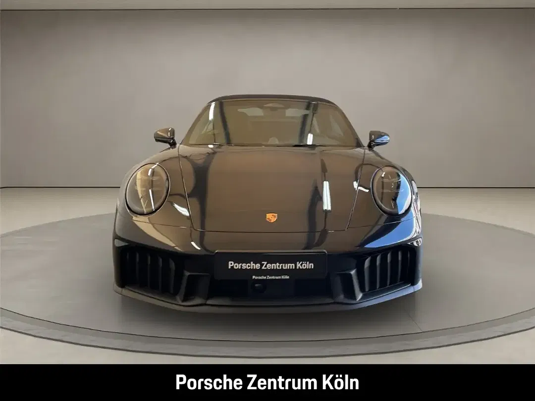 Porsche 992 - Thumbnail 8