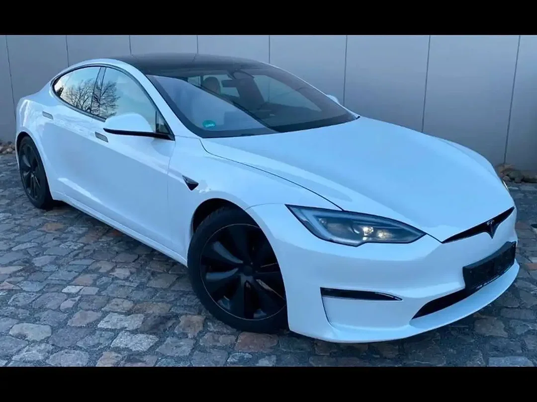 Tesla Model S - Afbeelding 1