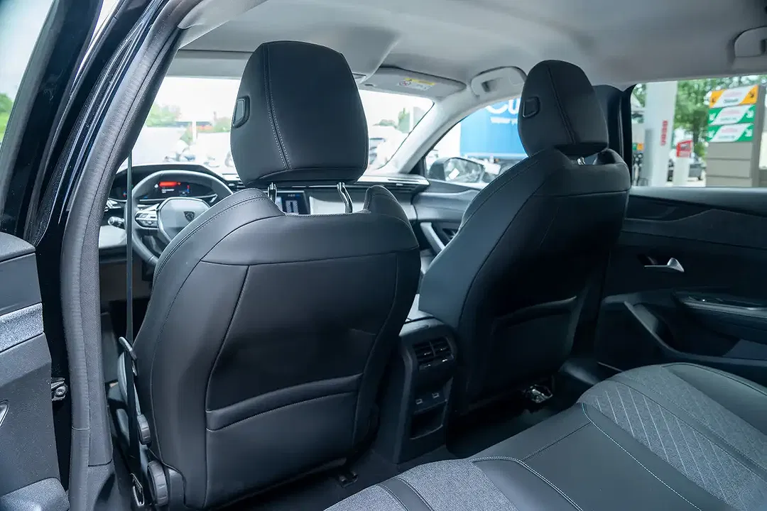 Peugeot 408 - Thumbnail 13