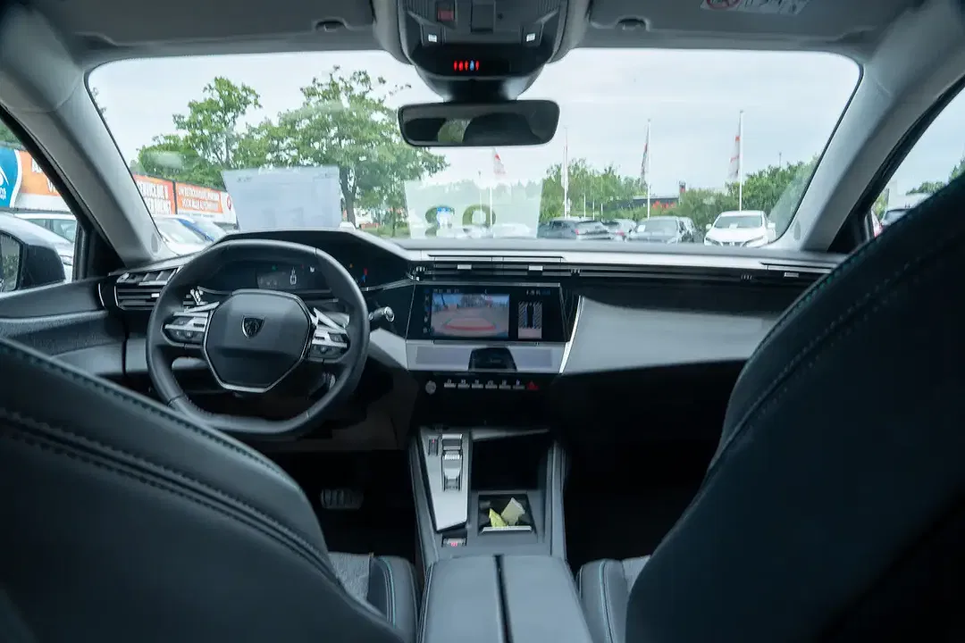 Peugeot 408 - Thumbnail 2