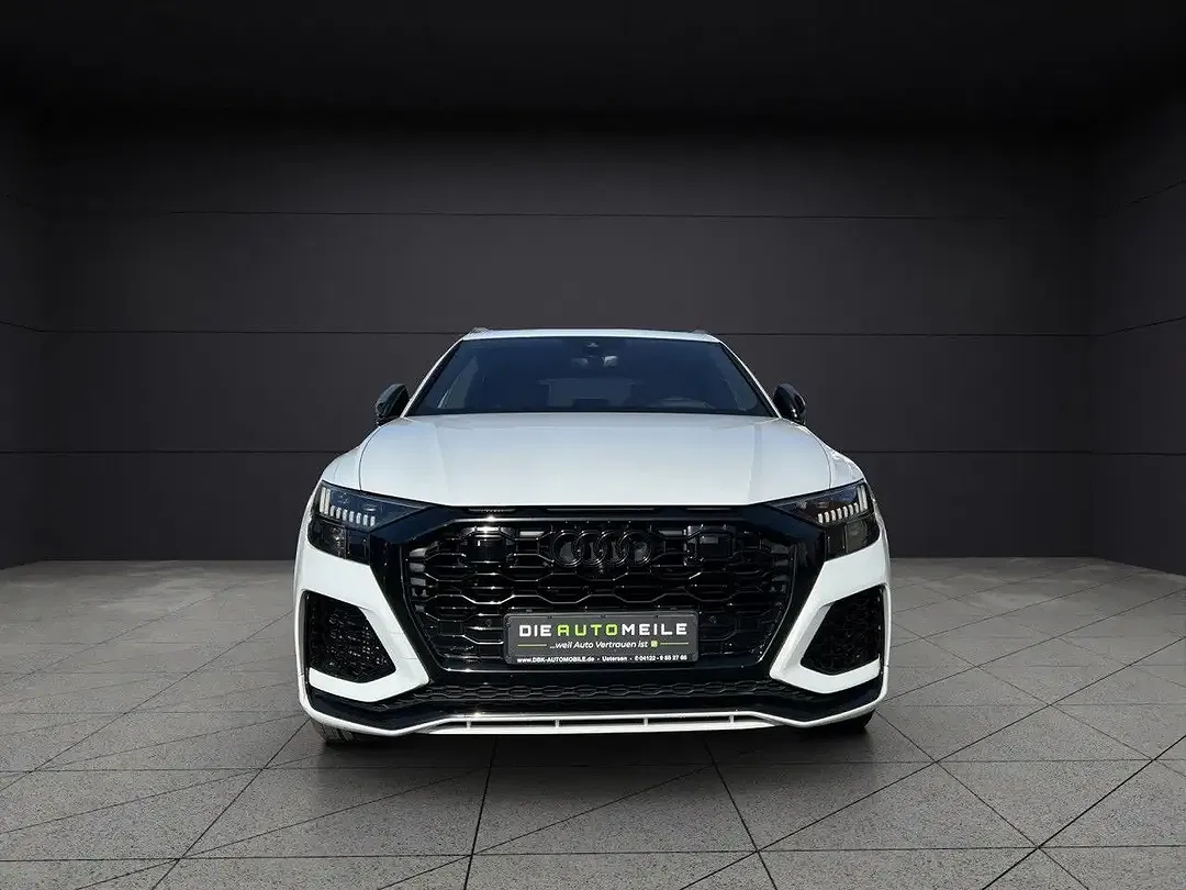 Audi RS Q8 - Thumbnail 4