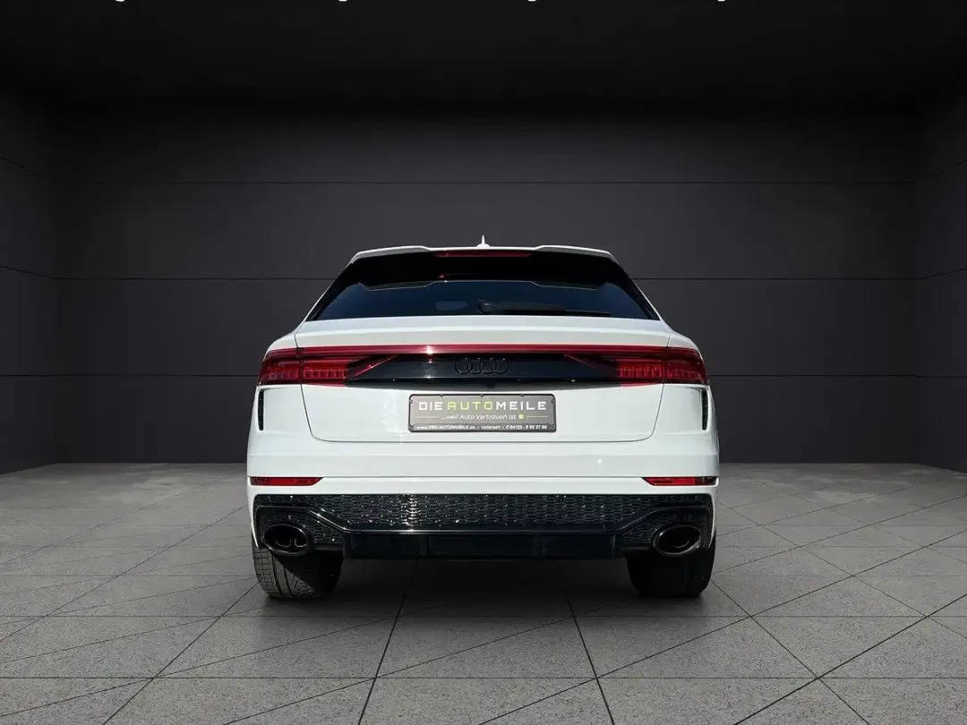 Audi RS Q8 - Thumbnail 5