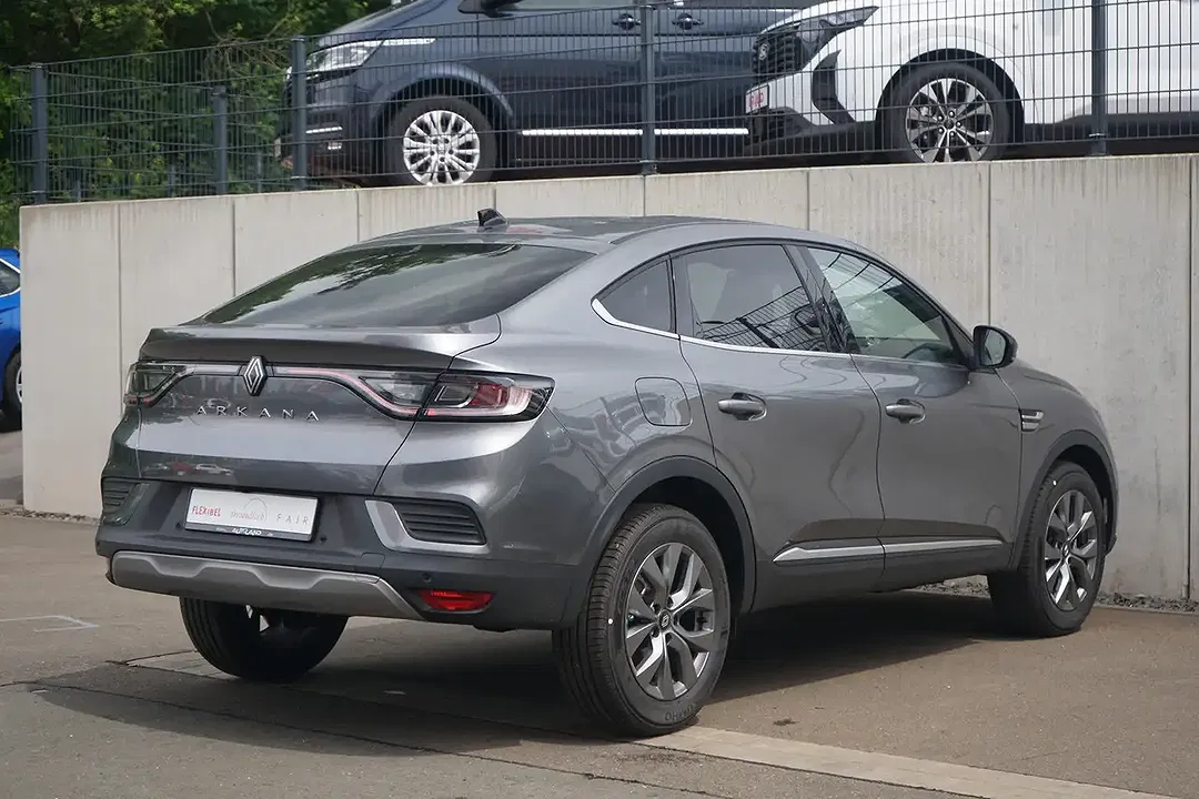 Renault Arkana - Thumbnail 4
