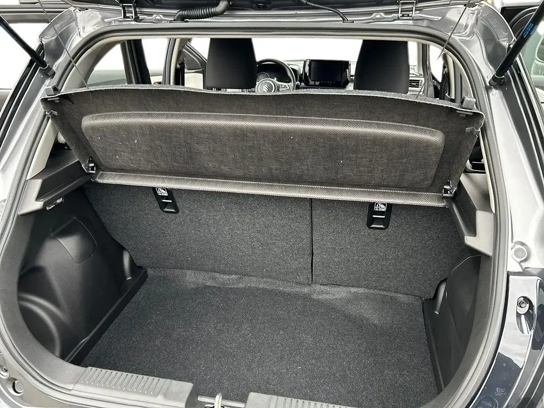 Suzuki Swift - Thumbnail 15