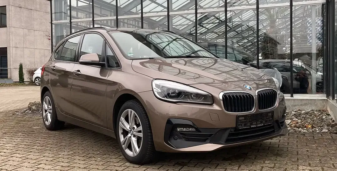 BMW 218