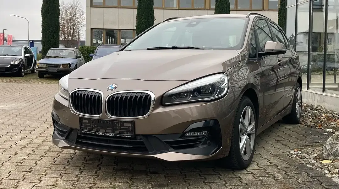 BMW 218 - Thumbnail 11