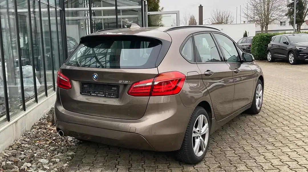 BMW 218 - Thumbnail 6