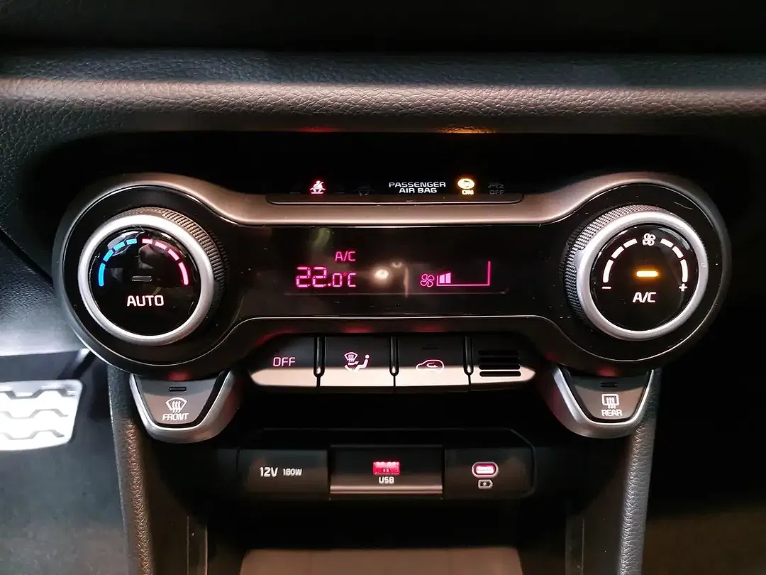 Kia Picanto - Thumbnail 11