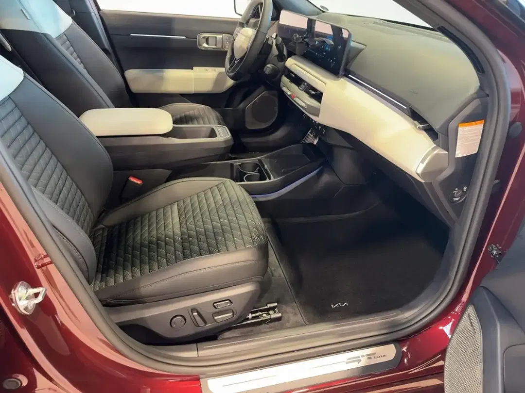 Kia EV4 - Thumbnail 9
