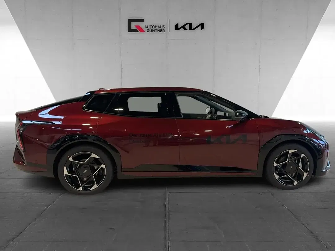 Kia EV4 - Thumbnail 4
