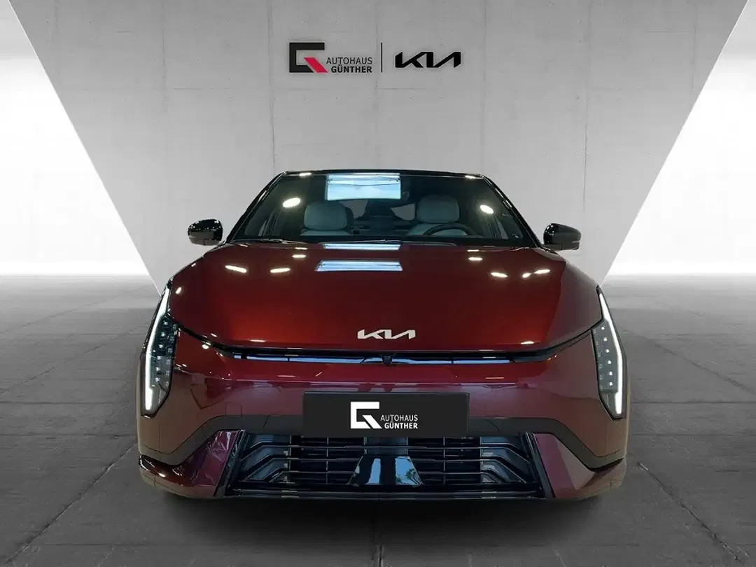 Kia EV4 - Thumbnail 5