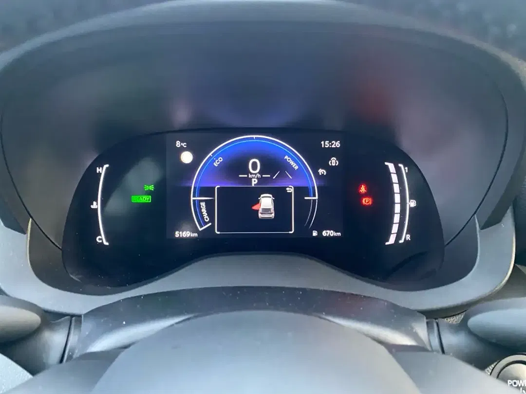 Toyota Yaris - Thumbnail 12