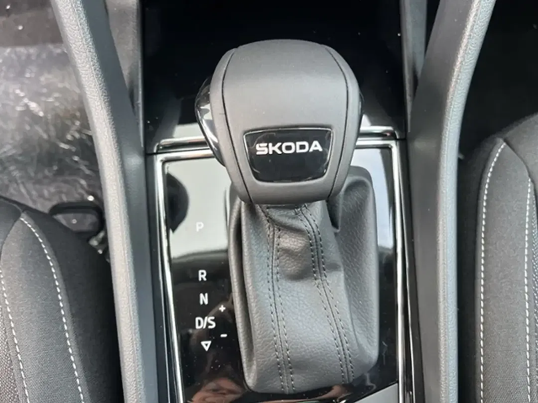 Skoda Karoq - Thumbnail 12