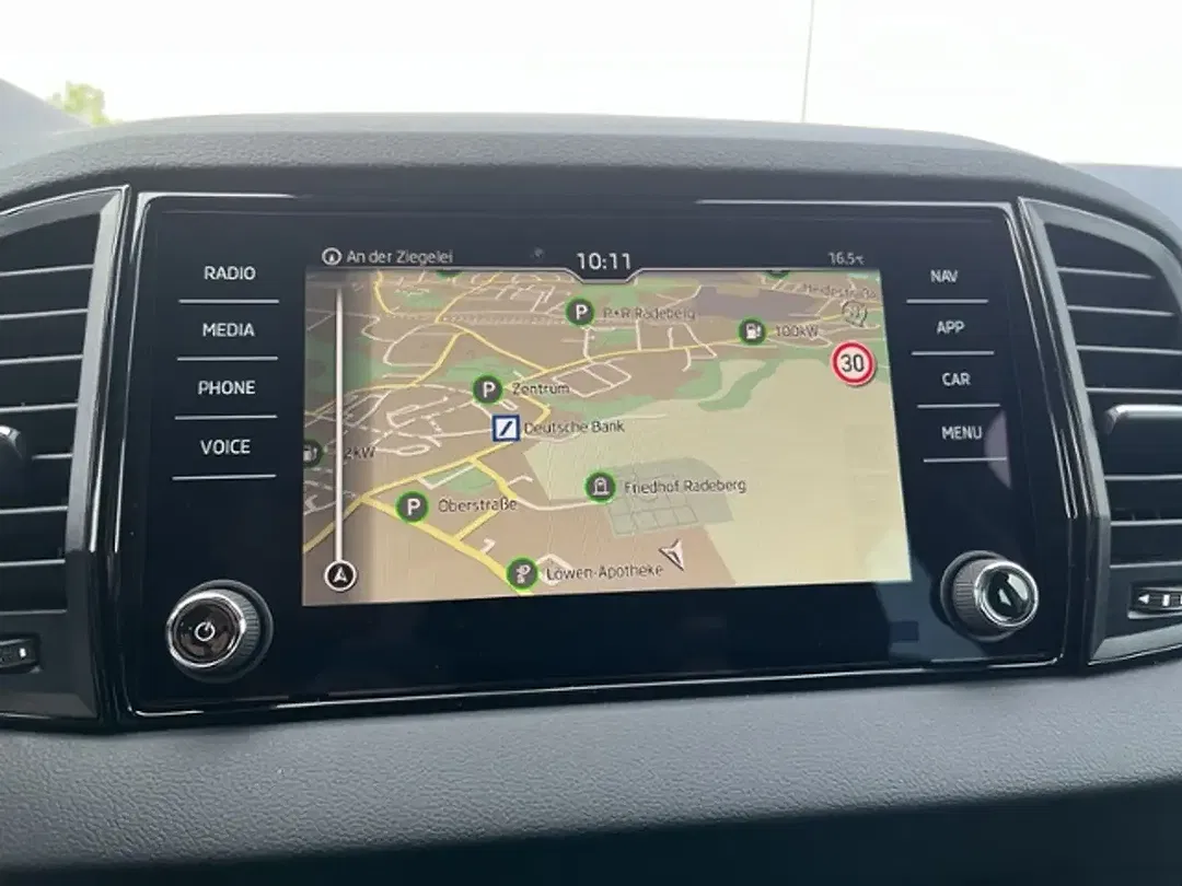 Skoda Karoq - Thumbnail 14
