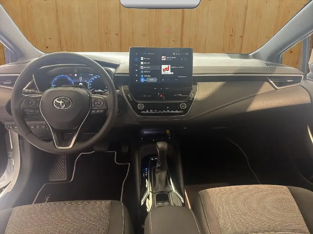 Toyota Corolla - Thumbnail 10