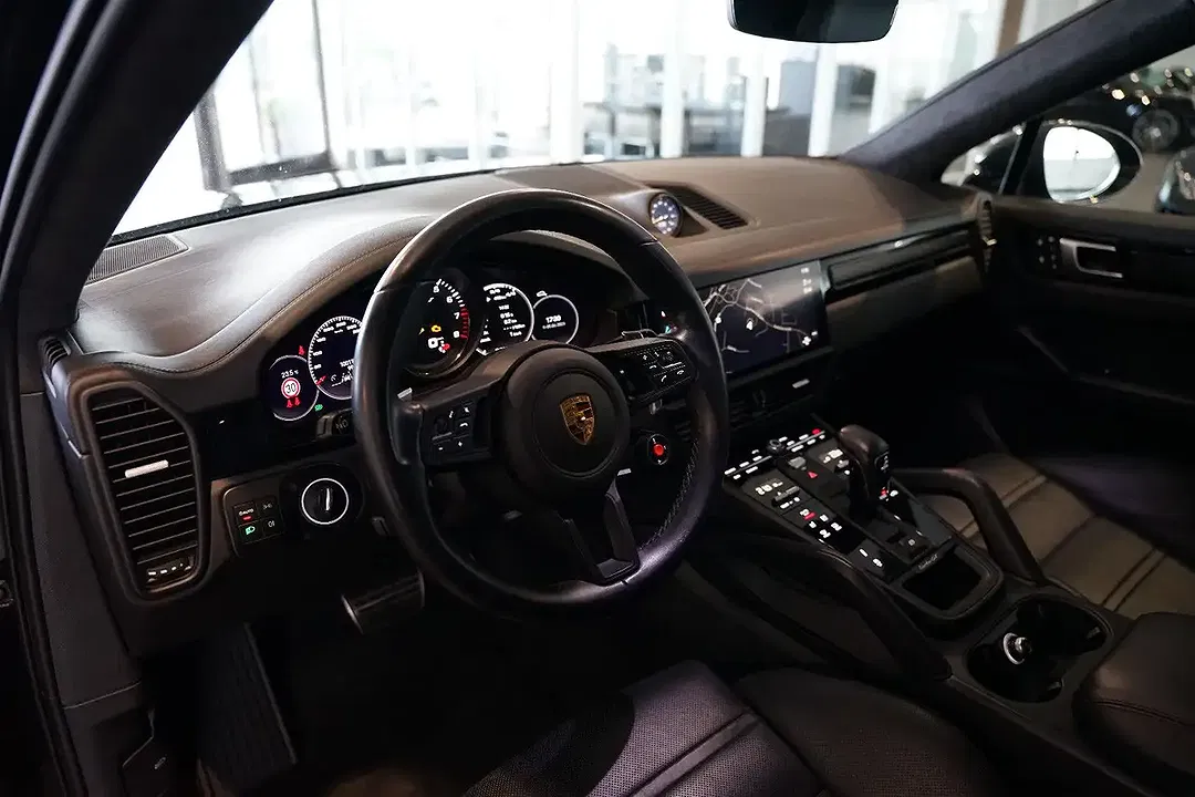 Porsche Cayenne - Thumbnail 11