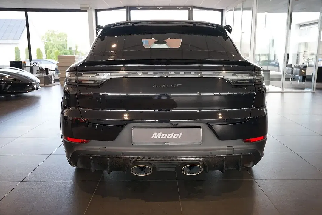 Porsche Cayenne - Thumbnail 4