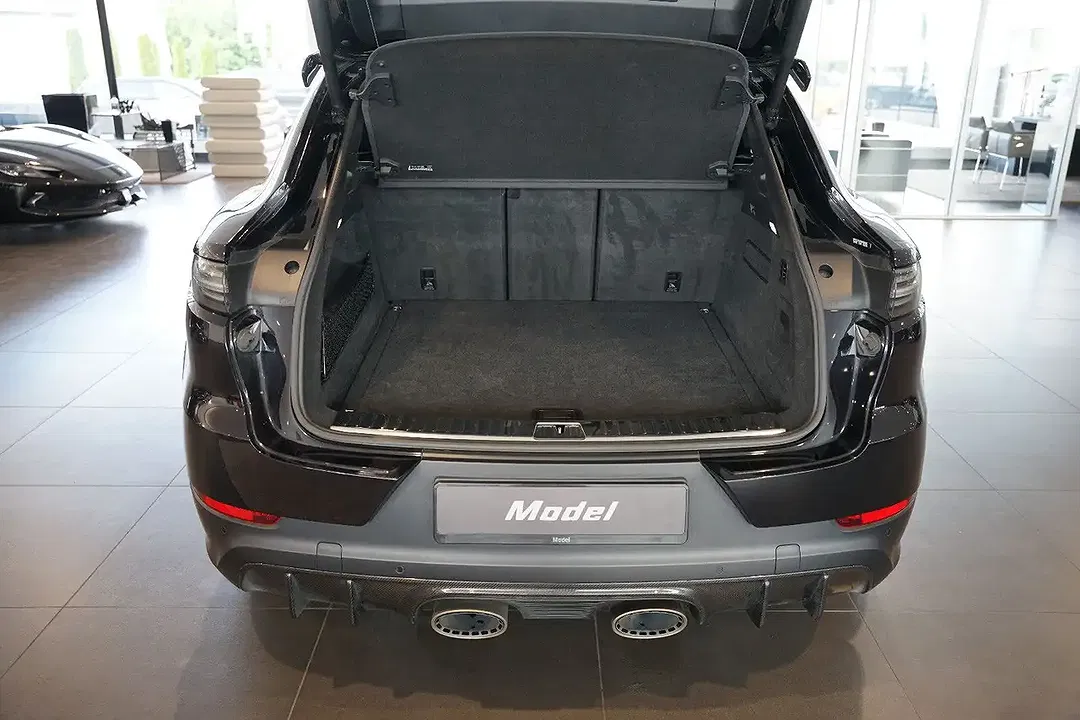 Porsche Cayenne - Thumbnail 5