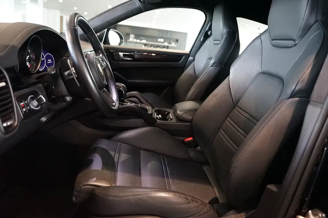 Porsche Cayenne - Thumbnail 7