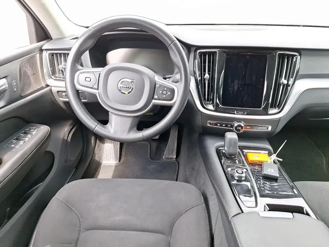 Volvo V60 - Thumbnail 11