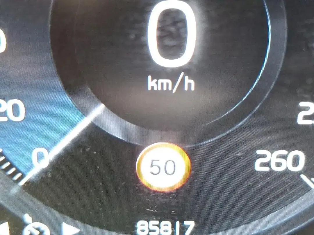 Volvo V60 - Thumbnail 9