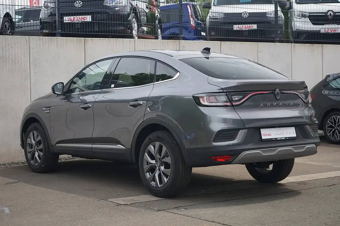 Renault Arkana - Thumbnail 2
