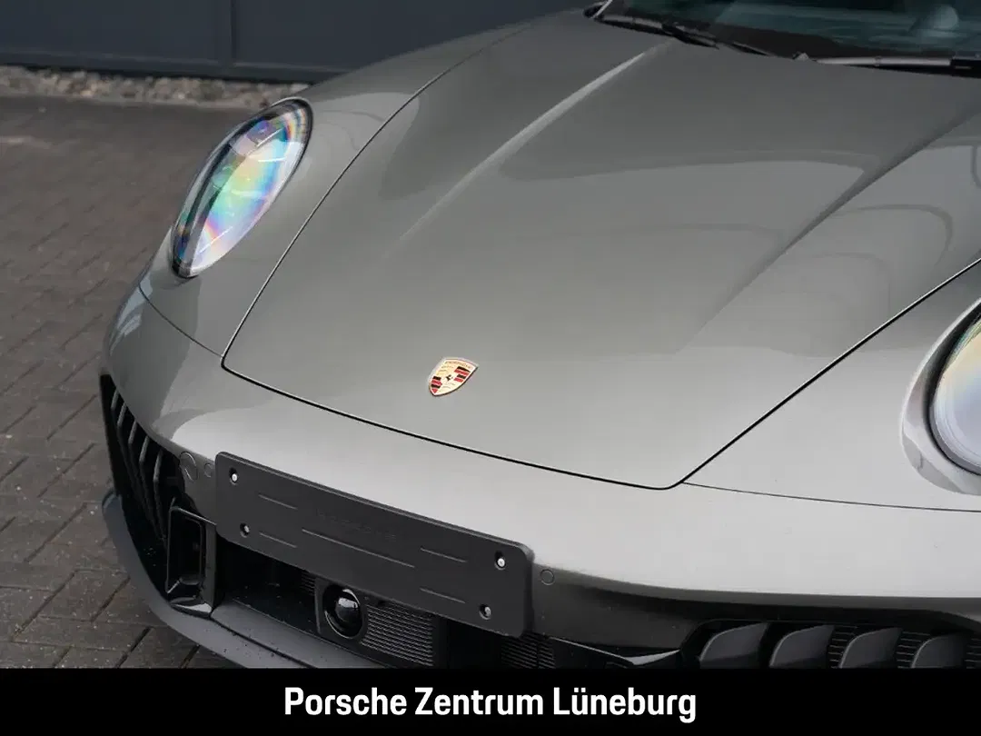 Porsche 992 - Thumbnail 11