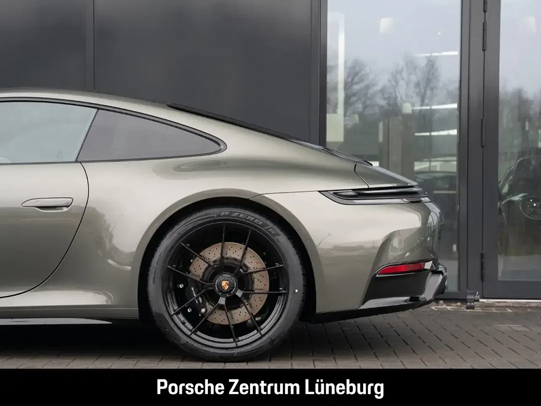 Porsche 992 - Thumbnail 12