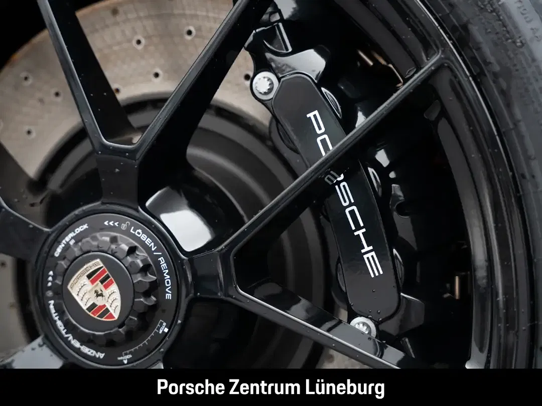 Porsche 992 - Thumbnail 13