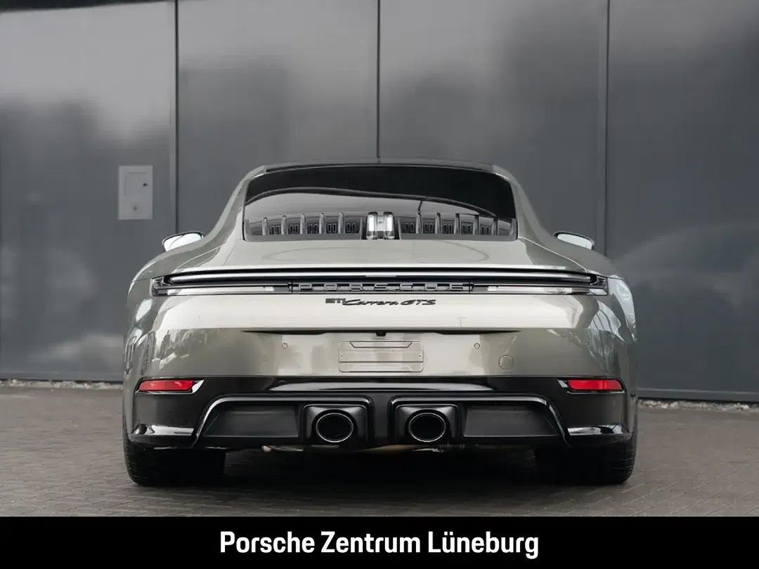 Porsche 992 - Thumbnail 7