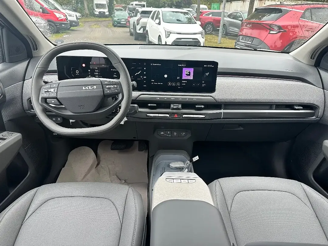 Kia EV3 - Thumbnail 12
