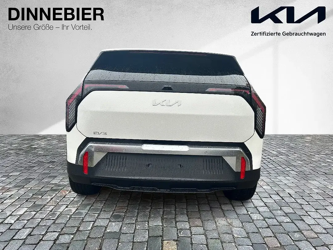 Kia EV3 - Thumbnail 5